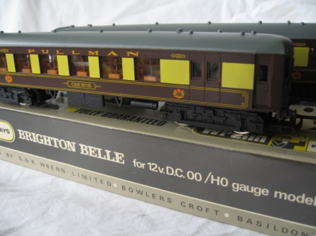 W3006/7  2 Car Brighton Belle Set-Brown Tables