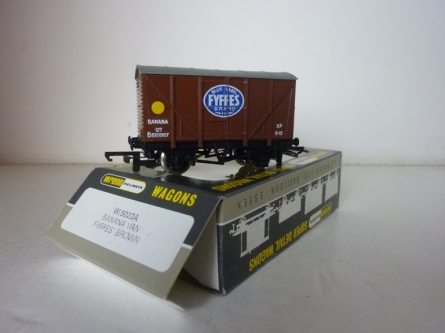 Wrenn W.5022A "Fyffes" Banana Van -RARE
