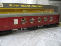 W6009 Pullman Brake 2nd Class Coach - LMS Red 