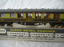 Wrenn W6002 Aries Pullman Brown/Cream Coach - BT