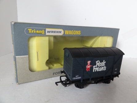 Wrenn W4318P/A "Peak Freans" Vent Van - V/RARE - P2 T/W Long Box