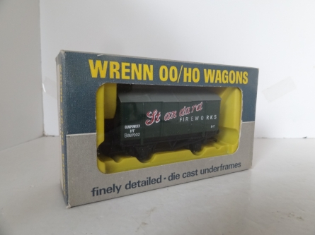 Wrenn W4313P "Standard Fireworks" Gunpowder Van - Green - P1 Issue 