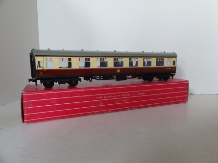 Hornby Dublo 4060 1st Class Open Corridor Coach - WR - Brown/Cream - 2/3 Rail