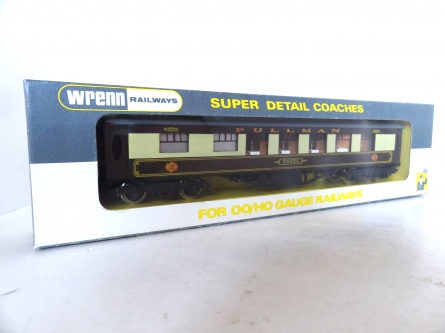 Wrenn W6002/H "Hazel" 1st Pullman Coach - WT