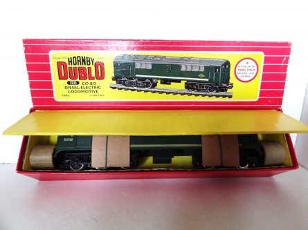 Hornby Dublo  2233 BR Green CO-BO Diesel Electric Locomotive - D5702 - 2 Rail  