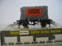 Wrenn W.5092 "Readymix Cement" Wagon - Grey - Period 4
