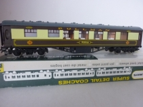 Wrenn W6002/V Vera  1st Class Pullman Coach - Brown/Cream - WT