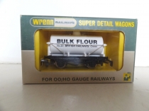 Wrenn W.5104 "Bulk Flour" Tank Wagon - White - V/RARE