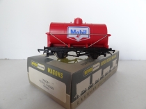 W5041 "Mobil" 4 Wheeled Petrol Wagon - Red