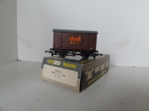 Wrenn W5046 "Walls Bacon" Ventilated Van - P4 Issue - Rare