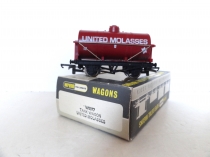 Wrenn W5077 "United Molasses" Tank Wagon - Red