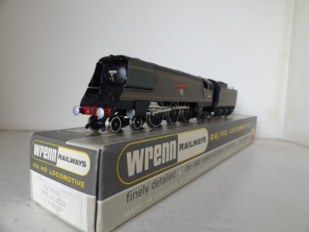 The Wrenn, Basildon KHAKI Locomotives - RARE