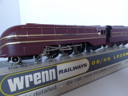 Wrenn W2302A Duchess of Rutland Coronation Sreamliner - LMS Maroon -V/Rare