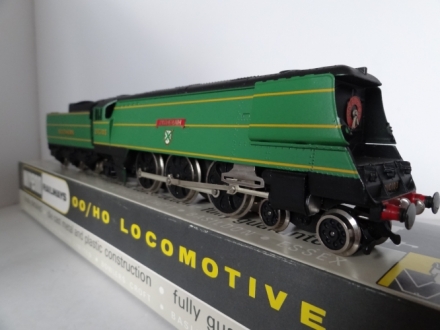 Wrenn W2266 Plymouth Spam Can Bulleid - SR Green - V/RARE 