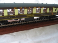 W.6012C "Cygnus" Golden Arrow Coach